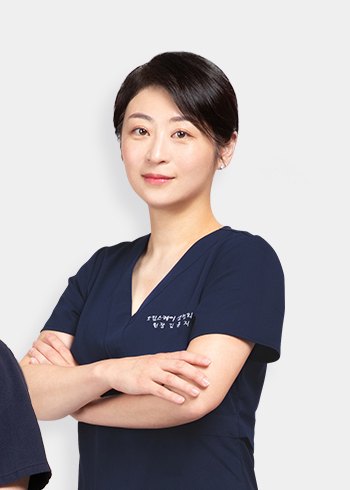 성형외과전문의 김윤지 원장
